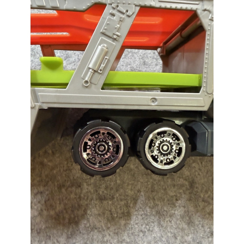 Matchbox Car Transporter Carrier Truck Multi Level Ramp Vehicle Storage Toy - Picture 9 of 10